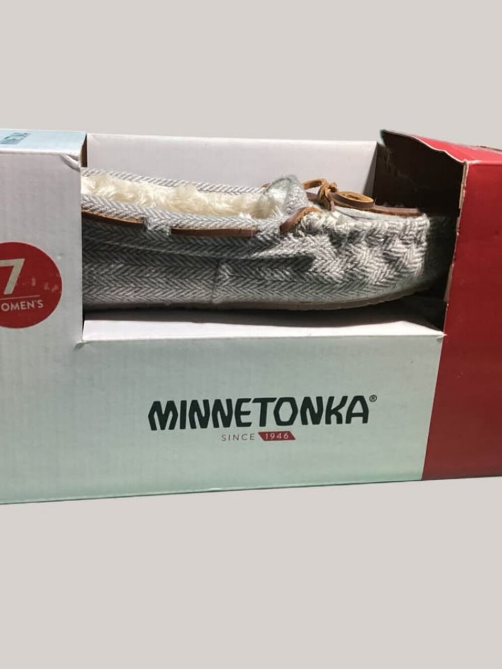 Minnetonka Women's Gray Herringbone Moccasin Slippers – Size 7
